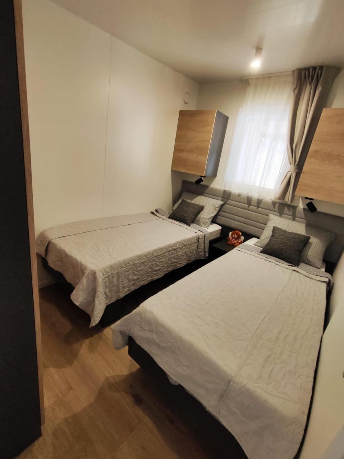 Mobile Home Kala بيوغْغاد نا موغو المظهر الخارجي الصورة